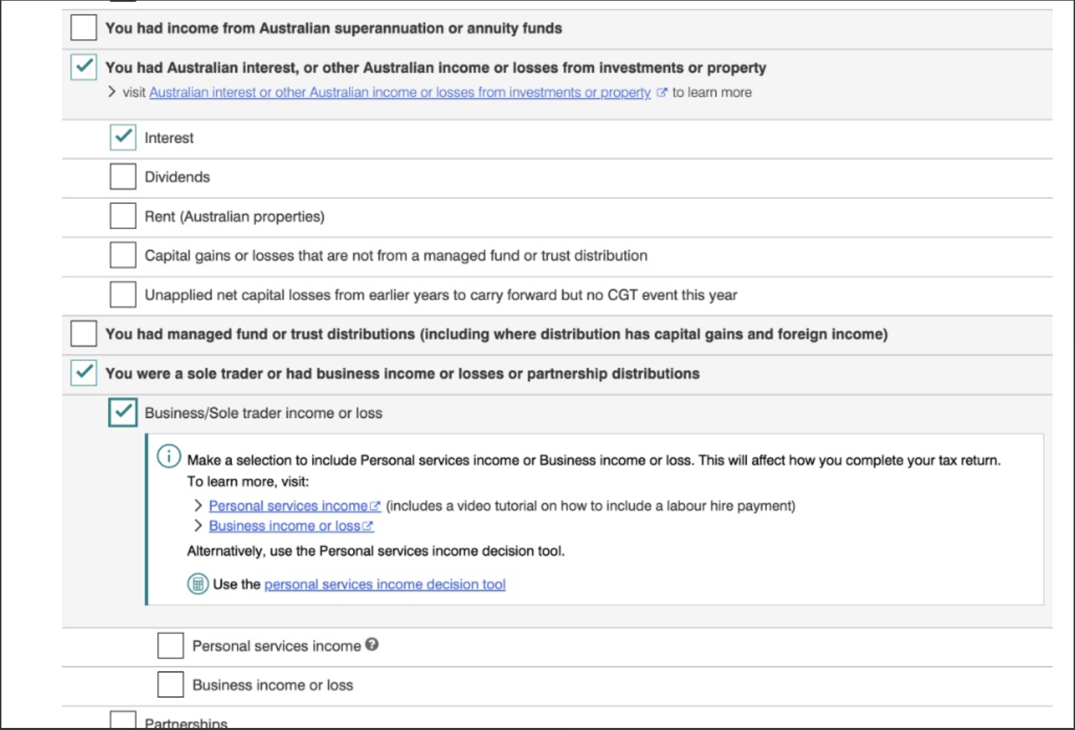 Personalise return画面。InterestとBusiness/Sole trader income or lossにチェックが入っている